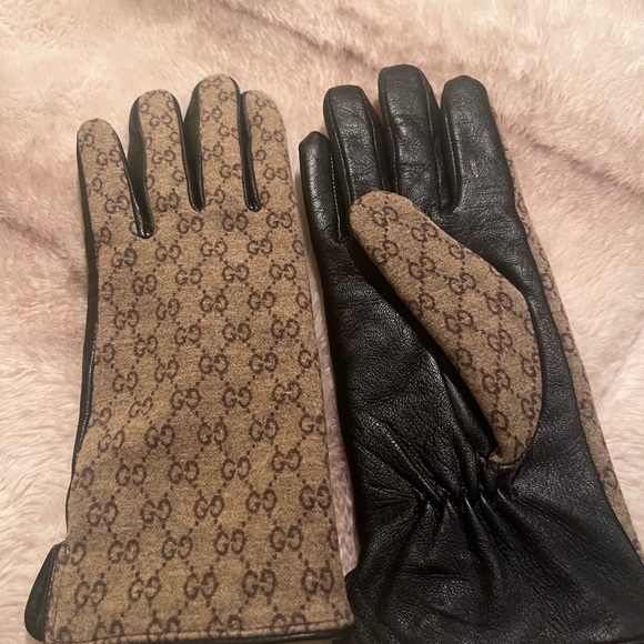 Gucci authentic gloves (female) like new size 7 1/2. These are my wife’s. 🇮🇹 - Picture 6 of 9